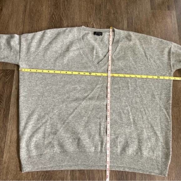 J. Crew 100% Cashmere V-neck Boyfriend Sweater - Picture 4 of 5